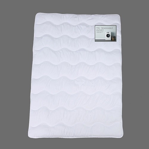 Hygienic Microfiber Quilt With Polyester Filling 95 Degree Washable