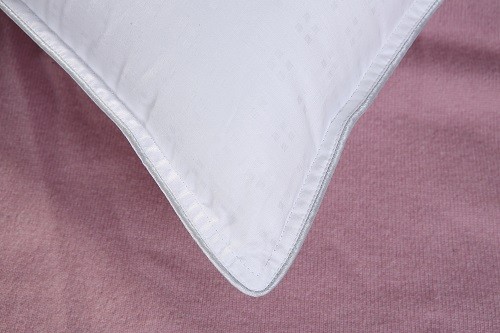 Luxury Cotton Jacquard Pillow With Polyester Filling