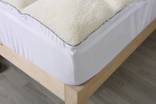 Sherpa Mattress Topper With Polyester Filling