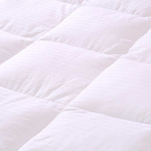 Wholesale damask jacquard stripe duvets comforters 